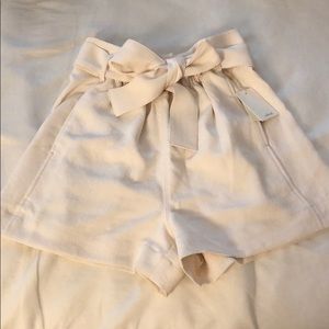 Aritzia Wilfred Gelas Shorts